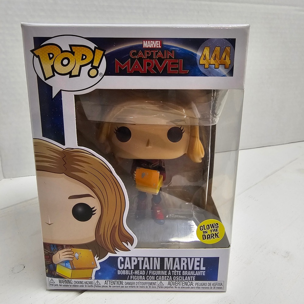 Funko Pop Marvel Captain‎ Marvel 444 Glows in the Dark Tesseract Vinyl Figure